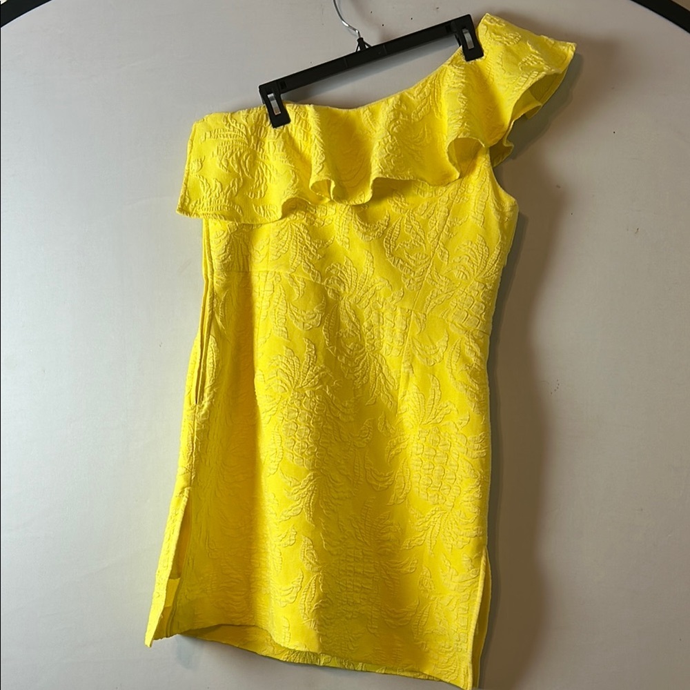 One-Shoulder Yellow Ruffle Romper - Picture 4 of 15